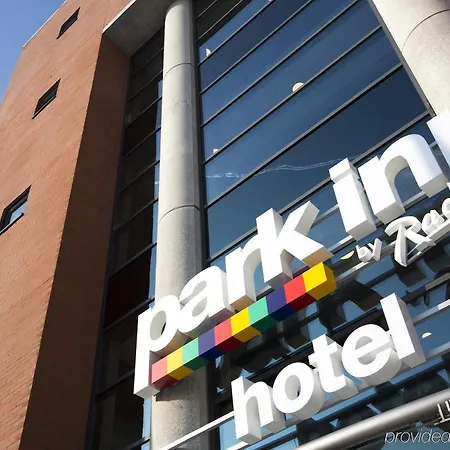 Park By Radisson Airport Schiphol Otel 3*
