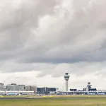 Hotel Park By Radisson Airport Schiphol 3*