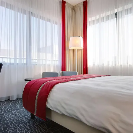 Park By Radisson Airport Schiphol 3*