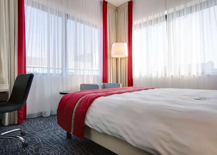 Park By Radisson Airport Schiphol 3*