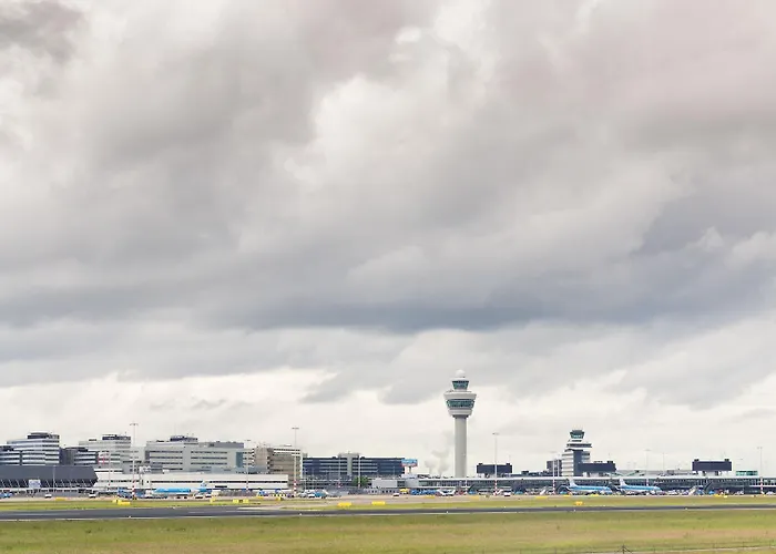 Ξενοδοχείο Park By Radisson Airport Schiphol 3*