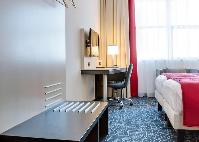 Hotel Park By Radisson Airport Schiphol 3*